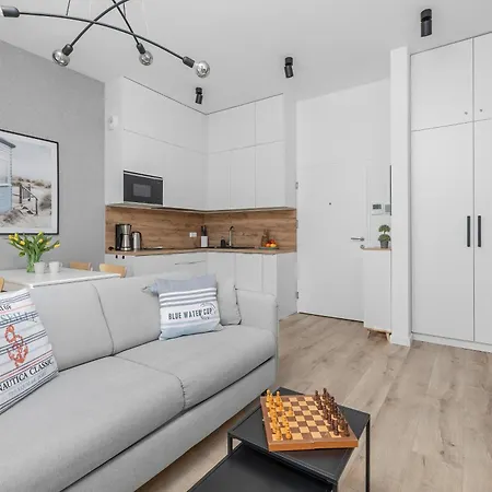 Relax Balkon & Parking By Renters דירה *