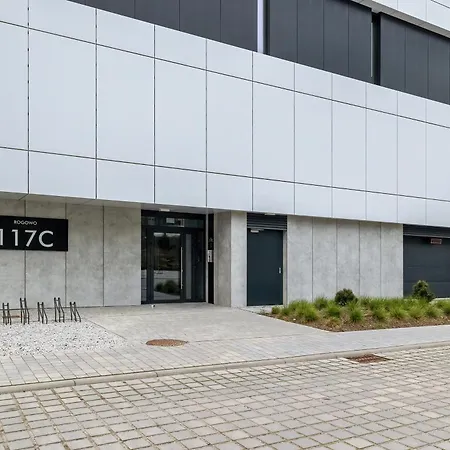 Relax Balkon & Parking By Renters * רוגובו